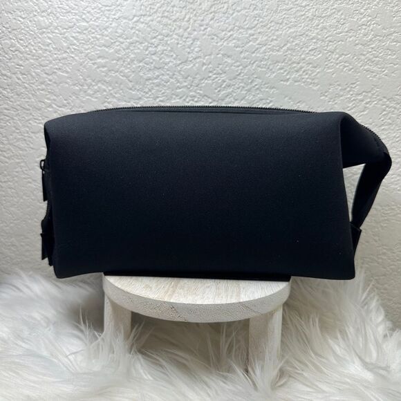 $5‎ 🌙 Ulta Beauty Black Neoprene Expandable Makeup Bag MEDIUM 8x5x4 - Picture 1 of 4